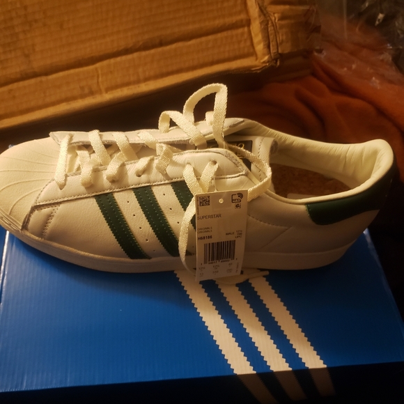 SHELL TOES. BRAND NEW ADIDAS MEN'S SIZE 13 GREEN - Picture 4 of 5